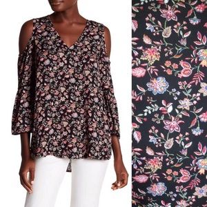 🔴 PLEIONE Bell Sleeve Floral Cold Shoulder Tunic sz Small NEW With Tags